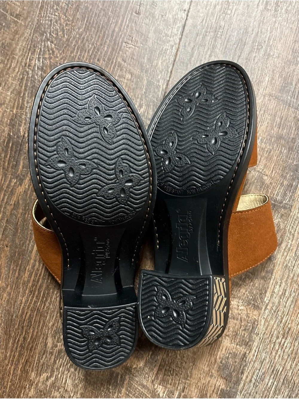 Alegría Tía Sienna Sandals Color Brown 2 Inch Heel Size 38 EU